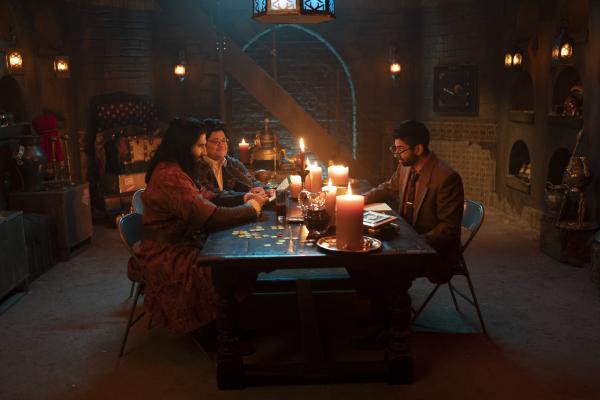 Bild 1 von 6: (v.l.n.r.) Nandor (Kayvan Novak); Guillermo (Harvey Guillén); Djinn (Anoop Desai)