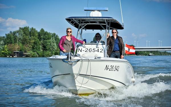 Bild 1 von 23: Im Bild: Lilian Klebow, Gregor Seberg, Stefan Jürgens.