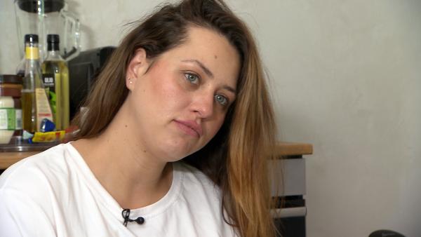 Bild 1 von 3: In Wilhelmshaven kommt es bei Morlin (Foto) und Teenie-Tochter Zoe zu Stress. Die 14-Jährige ist plötzlich verschwunden, obwohl ein gemeinsamer Ausflug geplant ist.