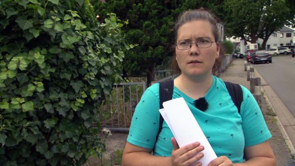 Bild 1 von 2: Sabrina (41) bekommt überraschend eine Wohnung in Bremen.