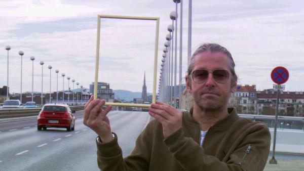 Bild 1 von 5: Im Bild: Reichsbrücke, Blick auf den Stephansdom.