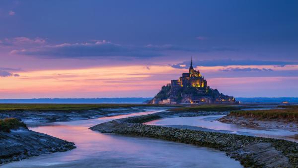 Bild 1 von 15: Bei besonders hohen Fluten wird der Mont Saint Michel zur Insel.