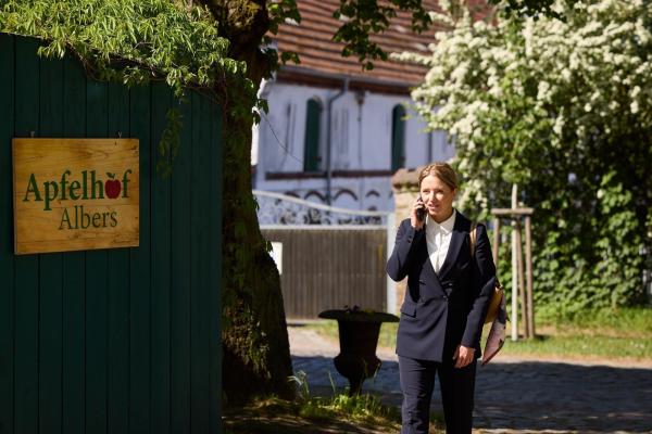 Bild 1 von 15: Laura Albers (Diana Staehly)