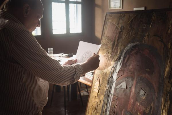 Bild 1 von 7: Kommissar Alain Etcheverry (Stéphan Wojtowicz)