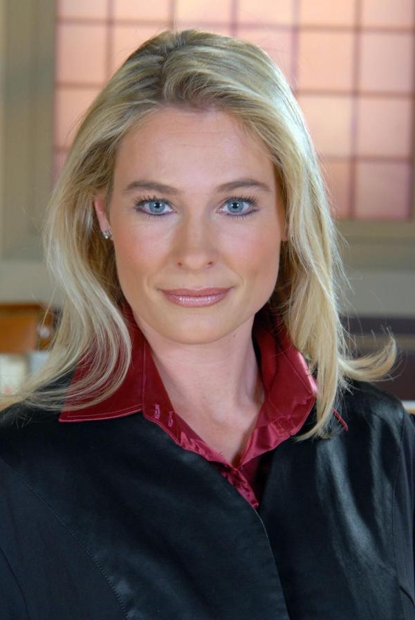 Bild 1 von 14: Verteidigerin Isabella Schulien