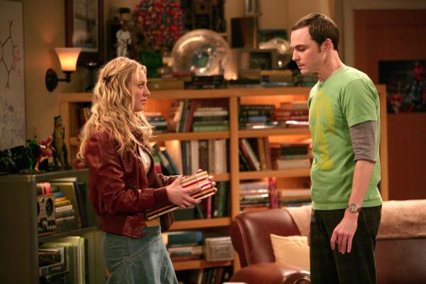 Bild 1 von 33: Gute Freunde: Penny (Kaley Cuoco, l.) und Sheldon (Jim Parsons, r.) ...