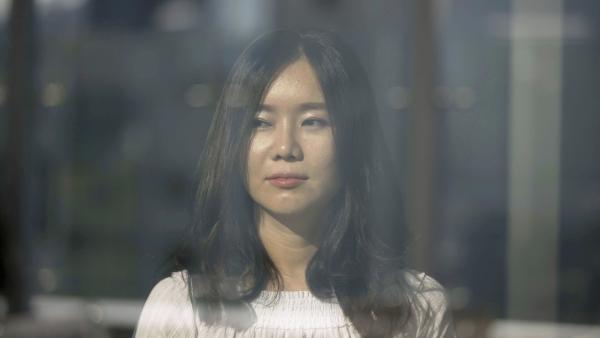 Bild 1 von 5: Der Film ergründet den Führerkult des Landes und zeigt, wie Diktator Kim Jong Un mit totaler Kontrolle sein Volk beherrscht.