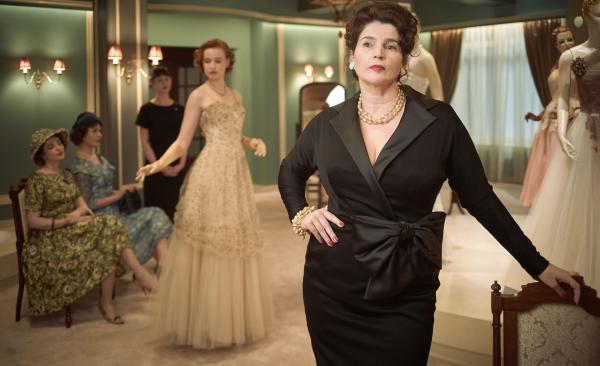 Bild 1 von 13: Magda (Julia Ormond, r.)