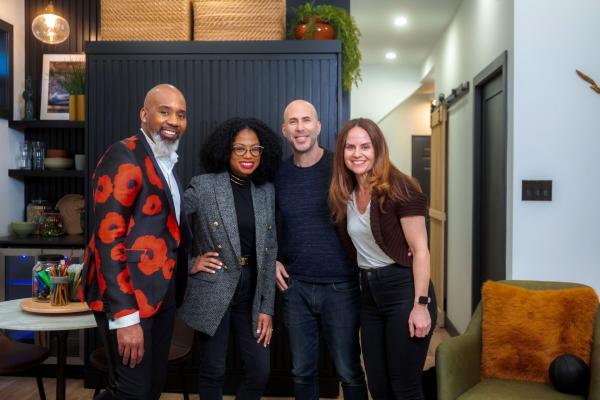 Bild 1 von 4: (v.l.n.r.) Caffery VanHorne; Nicole Babb; Jason; Sharon