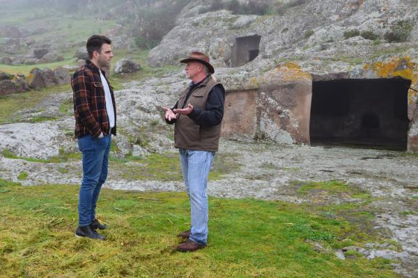 Bild 1 von 6: Zachary Quinto (l.)