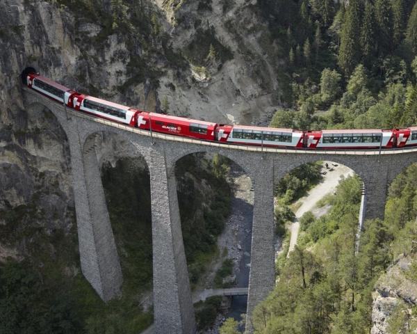 Bild 1 von 4: Landwasserviadukt.