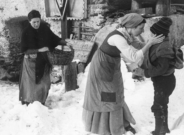 Bild 1 von 3: Im Bild: Maria Scherer, Monika Baumgartner, Hannes Pichler.