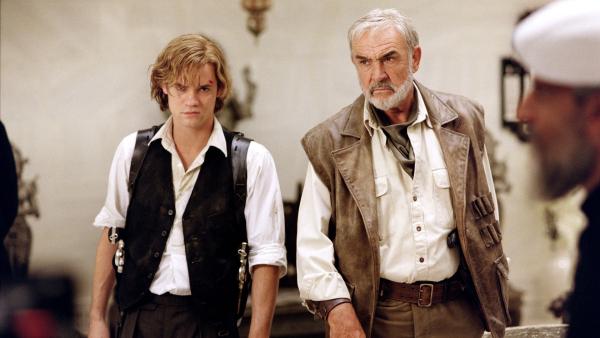 Bild 1 von 7: Tom Sawyer (Shane West) und Allan Quatermain (Sean Connery)