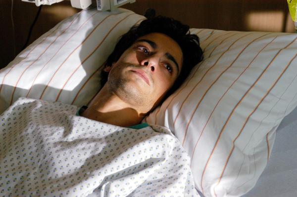 Bild 1 von 3: Im Bild: Stefano Bernardin (Max Prinz).