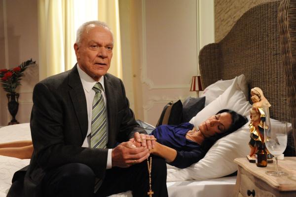 Bild 1 von 10: Werner (Dirk Galuba, l.); Doris (Simone Ritscher, r.)