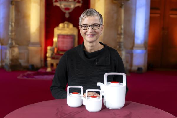 Bild 1 von 14: Das Kaffeeservice ist ein Flohmarktfund - stammt es aus der Bauhaus-Zeit?