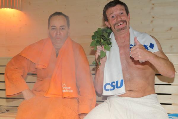 Bild 1 von 19: In der Sauna (von links): Constanze Lindner und Michl Müller.