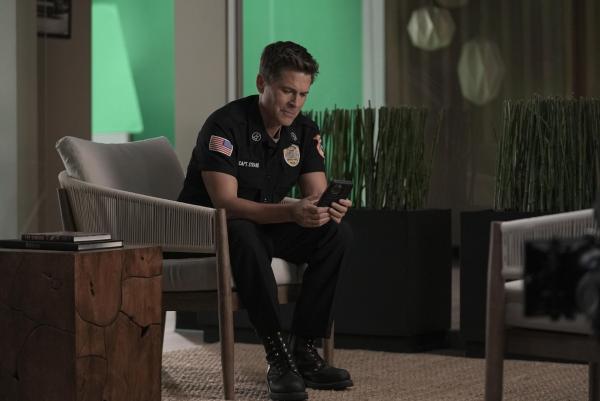 Bild 1 von 12: Owen Strand (Rob Lowe)