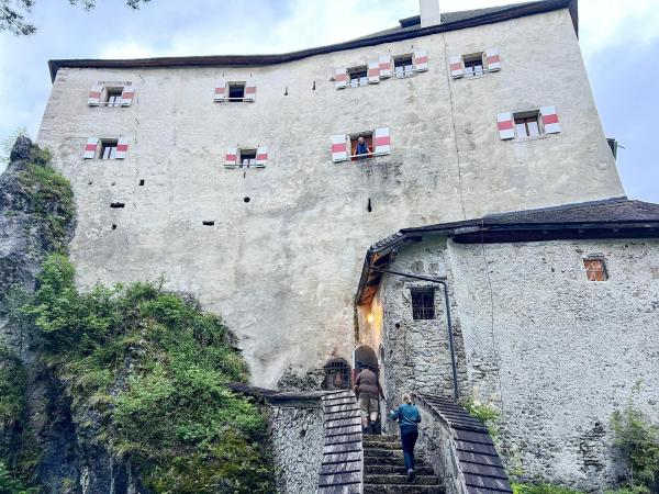 Bild 1 von 12: Im Bild: Schloss Stein.