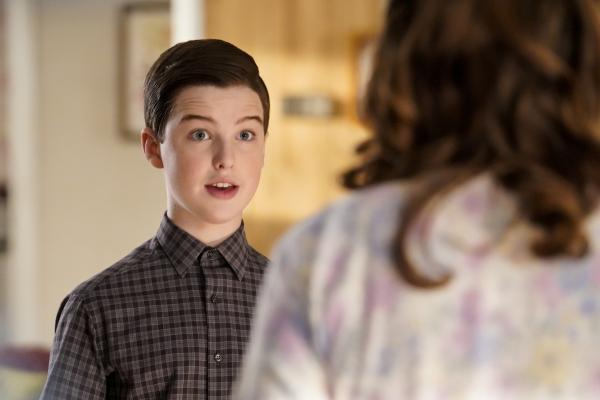 Bild 1 von 10: Sheldon Cooper (Iain Armitage)