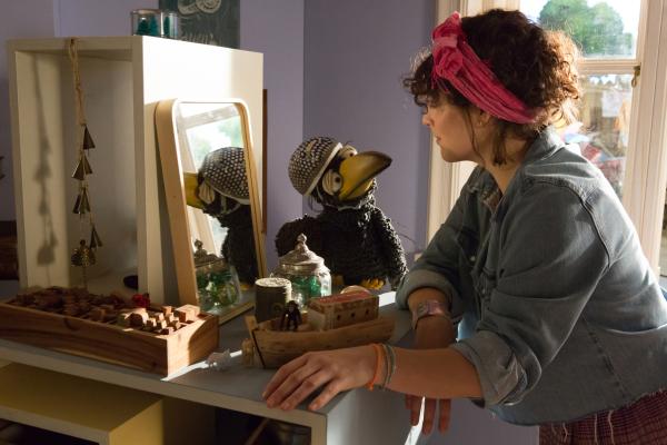 Bild 1 von 3: Rudi (Lennart Morgenstern) ist sauer. Warum sieht Siebenstein (Anna Werner Friedmann) nicht ein, dass er unbedingt ein neues, schickes Skateboard braucht?