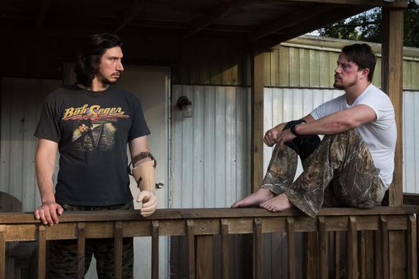 Bild 1 von 9: Clyde Logan (Adam Driver, r.); Jimmy Logan (Channing Tatum, r.)