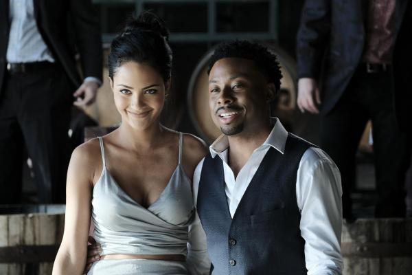 Bild 1 von 12: (v.l.n.r.) Riley Davis (Tristin Mays); Wilt Bozer (Justin Hires)