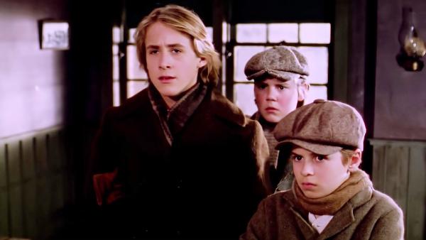 Bild 1 von 1: Bret McNulty (Ryan Gosling), Davey Keith (Kyle Labine), Ian McNulty (Ben Cook) (v.l.)