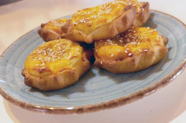 Bild 1 von 2: Kalitsounia ? das köstliche Ostergebäck von der Insel Kreta