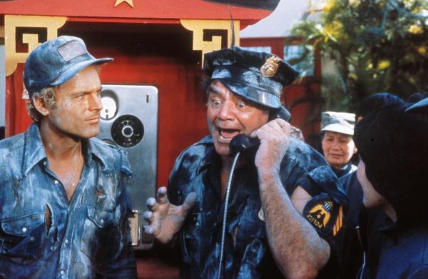 Bild 1 von 3: Dave Speed (Terence Hill, l.); Willy Dunlop (Ernest Borgnine, r.)