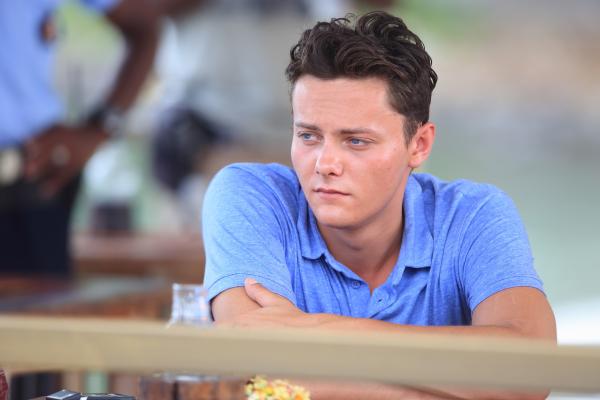 Bild 1 von 12: Ryan (Tyger Drew-Honey) fühlte sich von seinem Vater vernachlässigt. Jetzt muss er für immer ohne ihn zurecht kommen.