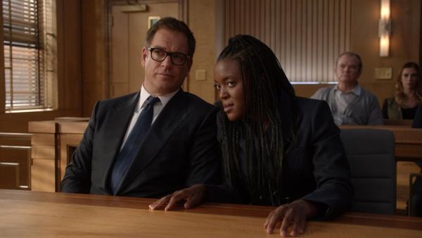 Bild 1 von 14: Dr. Jason Bull (Michael Weatherly, l.); Sadie Williams (Krys Marshall, r.)
