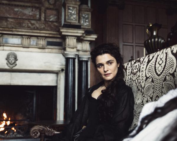 Bild 1 von 4: Lady Sarah (Rachel Weisz)