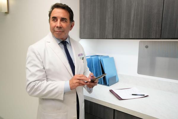 Bild 1 von 4: Paul Nassif