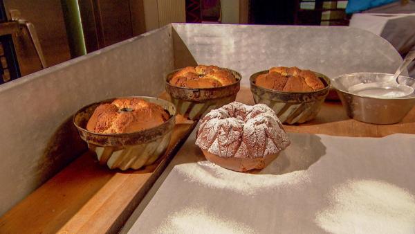 Bild 1 von 6: Im Bild: Gugelhupfe.