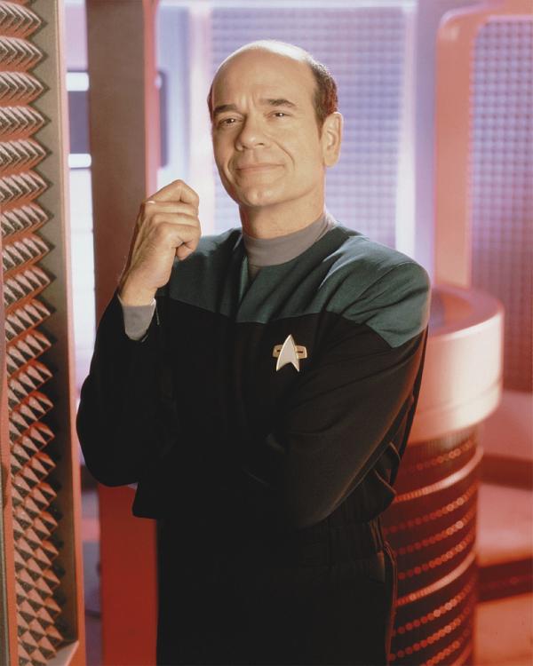 Bild 1 von 21: Robert Picardo (Doctor)