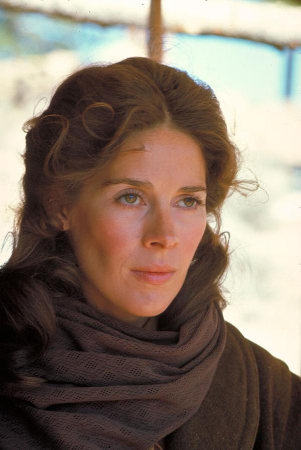 Bild 1 von 5: Catherine Allen (Joan Hackett)
