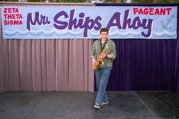 Bild 1 von 13: Im Bild: Sam Lerner (Geoff Schwartz).