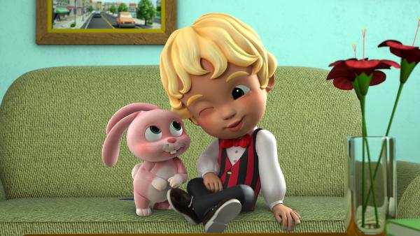 Bild 1 von 4: Moritz und sein Hase Marcel warten auf Jett.