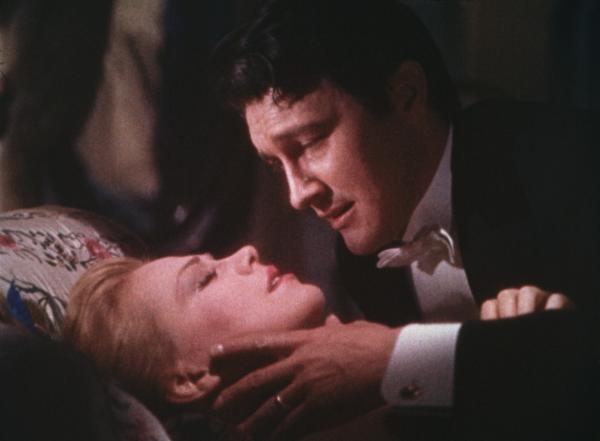 Bild 1 von 4: Trilby (Hildegard Knef, l.); Billy (Terence Morgan, r.)