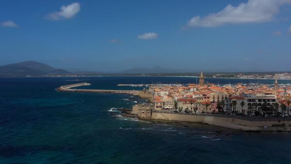 Bild 1 von 4: Alghero an der Westküste Sardiniens war lange eine katalanische Enklave.