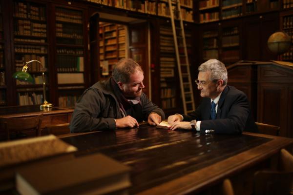 Bild 1 von 4: Josh Gates