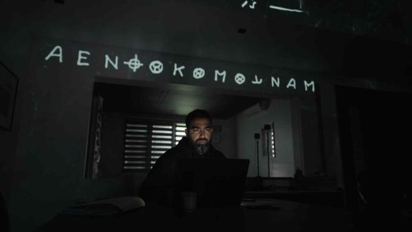 Bild 1 von 1: Nächtelang berechnet Fayçal Ziraoui mögliche Lösungen für den Geheimtext.