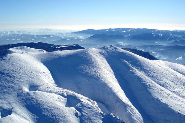 Bild 1 von 3: Im Bild: Gebirge, Berglandschaft.