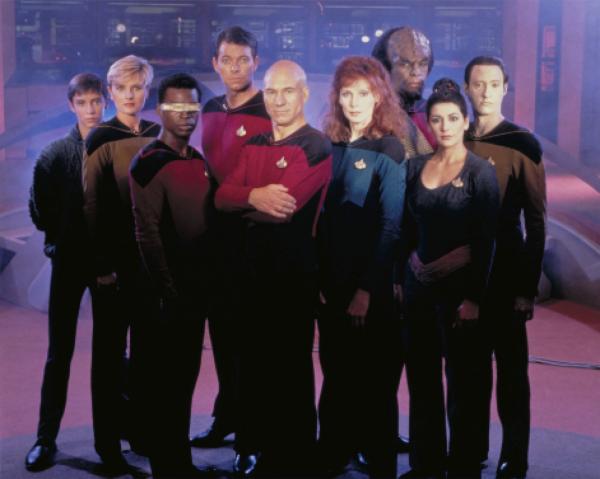 Bild 1 von 3: Star Trek The Next Generation Gallery, Raumschiff Enterprise Das nächste Jahrhundert  Patrick Stewart (Captain Picard), an his crew