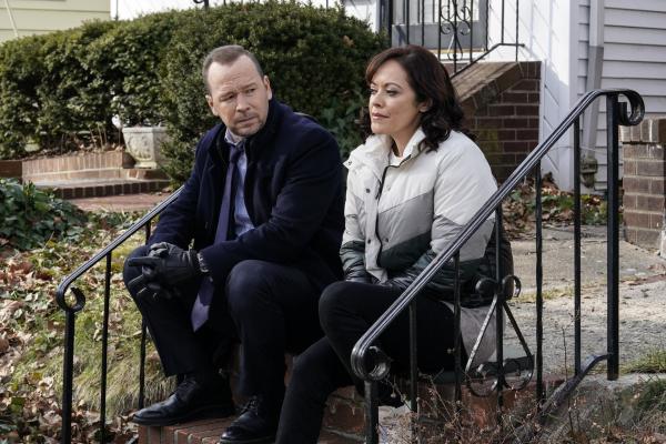 Bild 1 von 13: Danny Reagan (Donnie Wahlberg, l.); Maria Baez (Marisa Ramirez, r.)