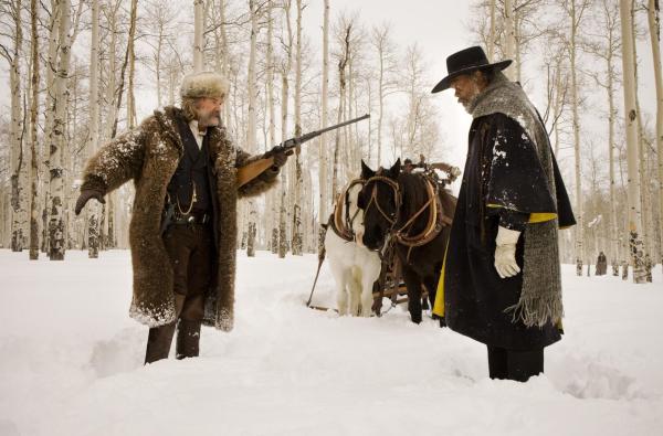 Bild 1 von 3: John Ruth (Kurt Russell, l.); Major Marquis Warren (Samuel L. Jackson, r.)