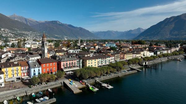 Bild 1 von 10: Im Bild: Lago Maggiore Tessin.