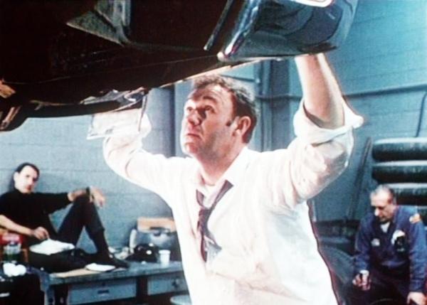 Bild 1 von 8: Buddy Russo (Roy Scheider, l.) und sein Kollege Jimmy Doyle (Gene Hackman, r.) entdecken in einem Auto 112 Pfund reines Heroin ...