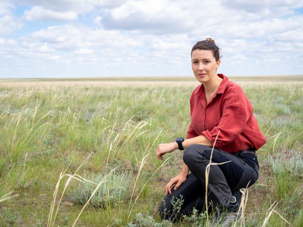 Bild 1 von 15: In Kasachstan entdeckt Hannah Emde den Zauber der Steppe. Graslandschaften sind ein unterschätztes und faszinierendes Ökosystem.